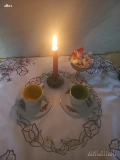 Masažas namu aplinkoje