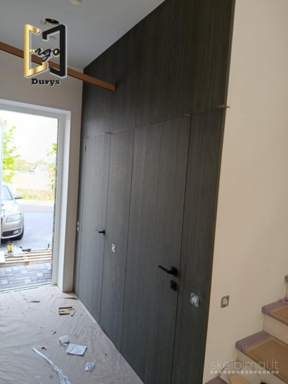 Vidaus durys įvairiomis spalvomis estetika susitinka su funkcionalumu 