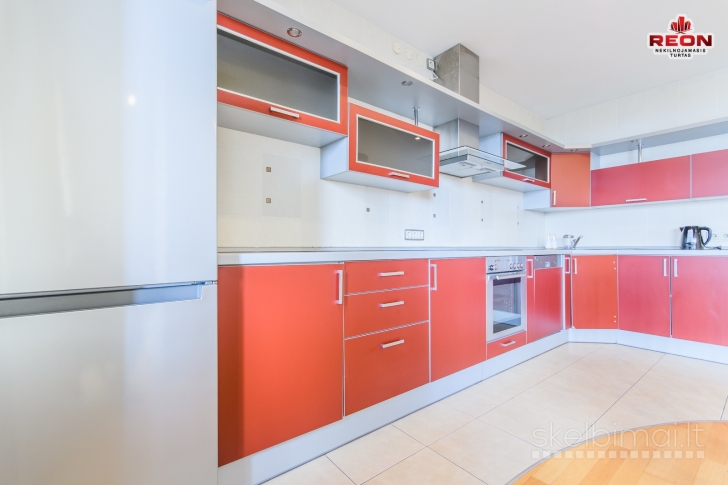 ERDVUS 2 KAMBARIŲ BUTAS GYNĖJŲ G. PRESTIŽINIAME PROJEKTE "VILNIAUS VARTAI"!