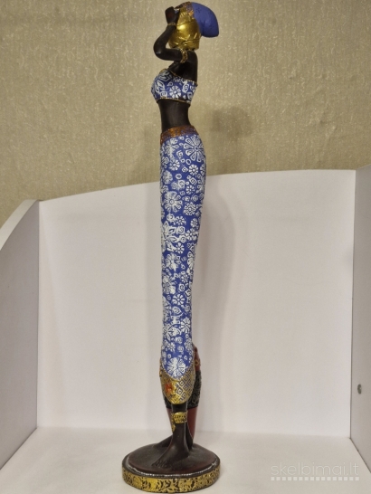 Afrikinio stiliaus dekoratyvinė skulptūra ~ 57cm.