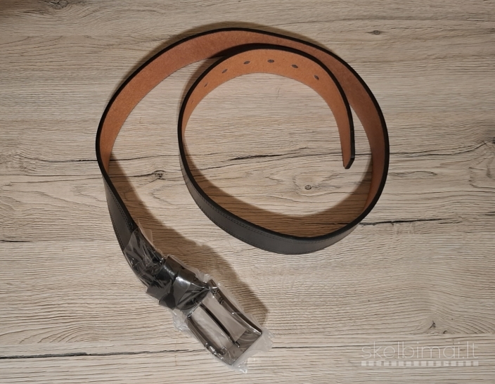 Vyriškas juodas diržas su sagtimi, 120 cm