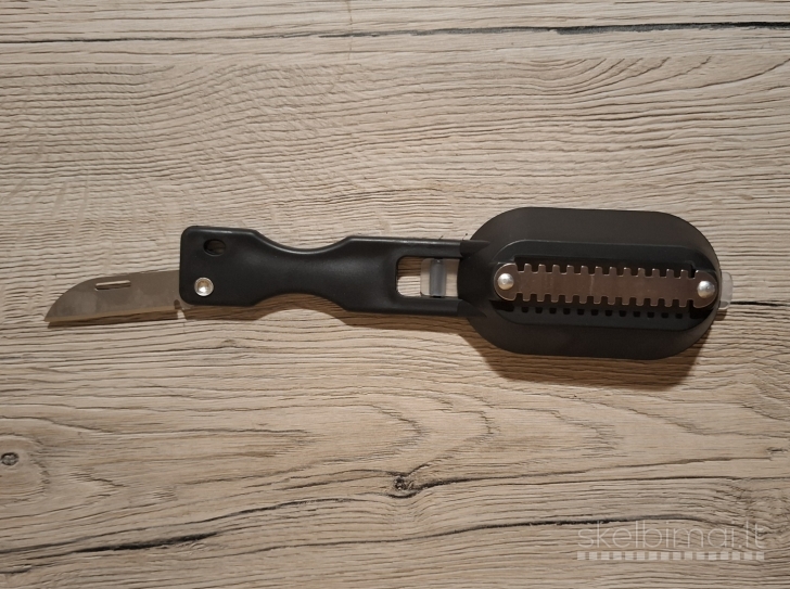 Žuvu žvynu skustuvas