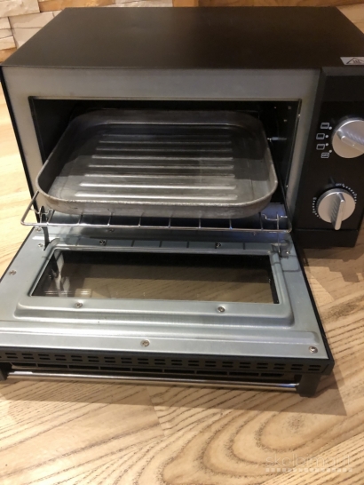 Gruzdintuvė ir kepimo krosnelė.