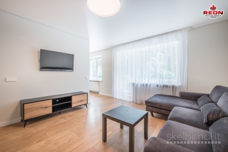 NUOMOJAMAS 2 KAMBARIŲ BUTAS NAUJAMIESTYJE!