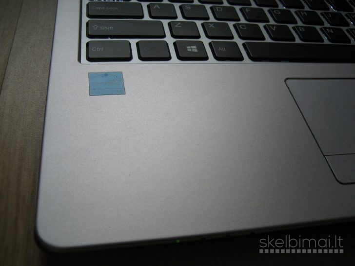 Mažas greitas metalinis 13.0 FHD IPS/ 256GB/ 3 val