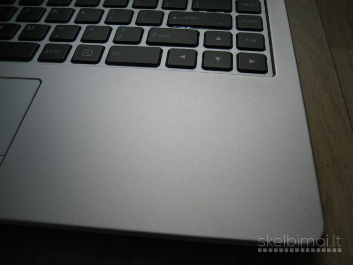 Mažas greitas metalinis 13.0 FHD IPS/ 256GB/ 3 val