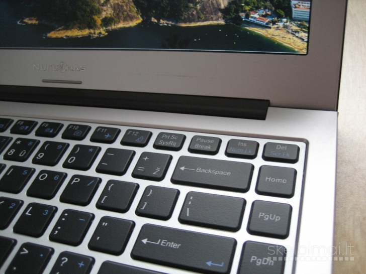 Mažas greitas metalinis 13.0 FHD IPS/ 256GB/ 3 val