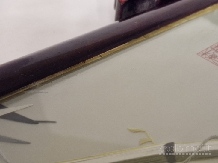 Kiniškas dekoratyvinis stalo ekranas su paukščių motyvu ~ 35cm.