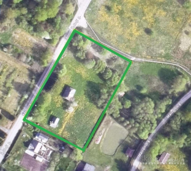 Jieznas rami graži vieta senas rąstų namas su dideliu sklypu