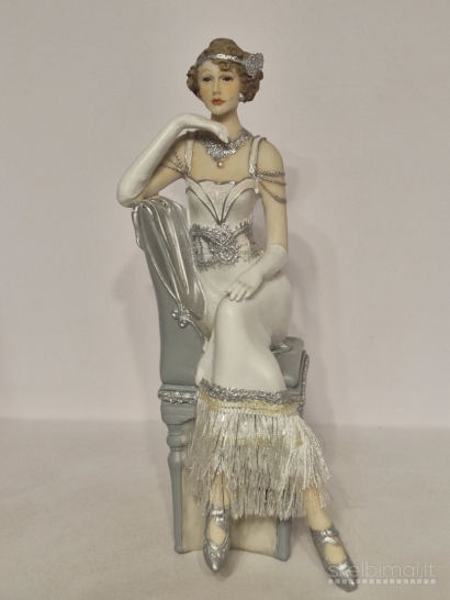 Art Deco stiliaus dekoratyvine dama ~ 25cm.