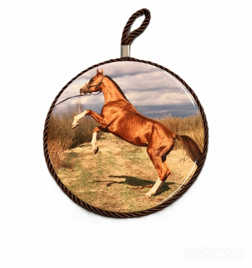  Suvenyrai su 2026 metų simbolika   