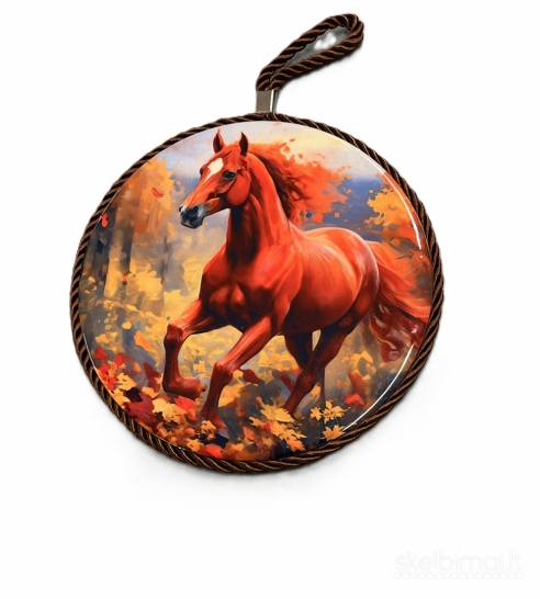 Suvenyrai su 2026 metų simbolika