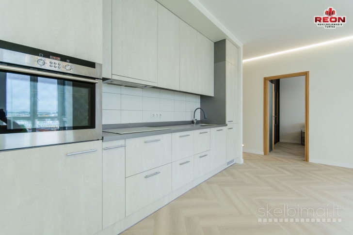 ŠVIESUS, ŠILTAS TRIJŲ KAMBARIŲ BUTAS PO REMONTO LAUKIA NAUJŲ ŠEIMININKŲ!