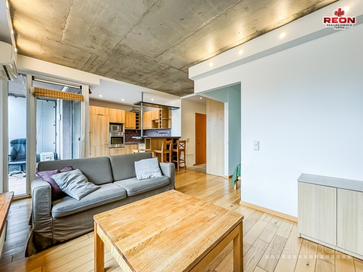 ŠVIESŪS, JAUKŪS IR ŠILTI NAMAI KELIOS MINUTĖS IKI VILNIAUS SENAMIESČIO!