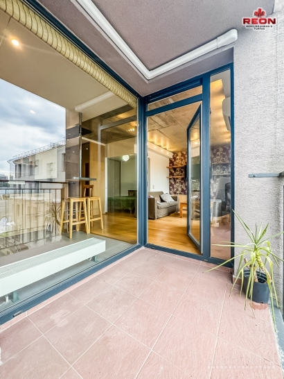 ŠVIESŪS, JAUKŪS IR ŠILTI NAMAI KELIOS MINUTĖS IKI VILNIAUS SENAMIESČIO!