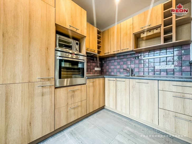 ŠVIESŪS, JAUKŪS IR ŠILTI NAMAI KELIOS MINUTĖS IKI VILNIAUS SENAMIESČIO!