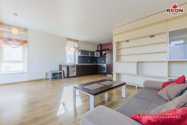 NUOMOJAMAS ŠVIESUS DVIEJŲ KAMBARIŲ BUTAS Š. MIESTELYJE!