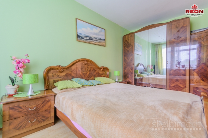 TVARKINGAS 2 KAMBARIŲ BUTAS KAROLINIŠKĖSE!