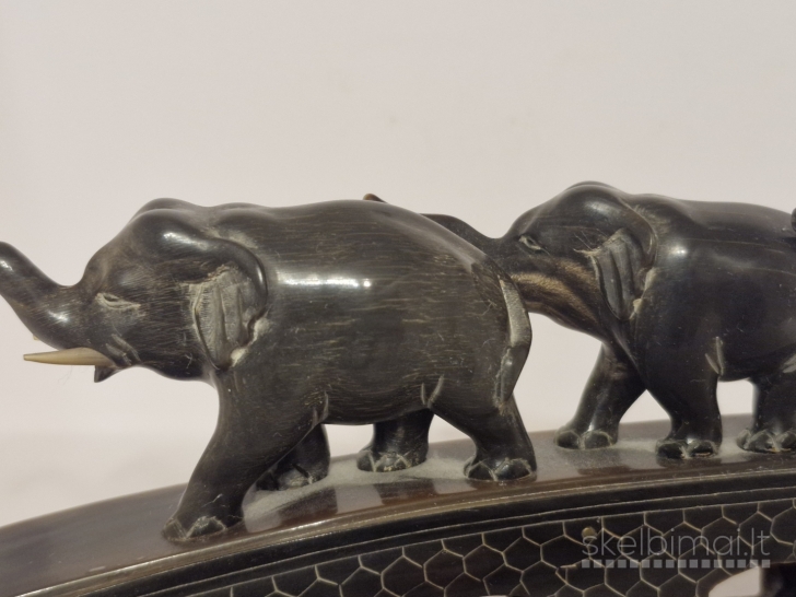 Rankų darbo dramblio procesijos skulptūra iš akmens ~ 32,5cm.