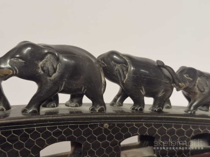 Rankų darbo dramblio procesijos skulptūra iš akmens ~ 32,5cm.