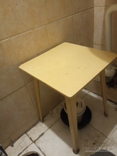 Kedes,  viena sulankstoma, taburetai,...