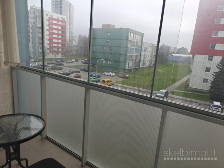 Nuomojamas 3 kambarių butas Dragūnų gatvėje