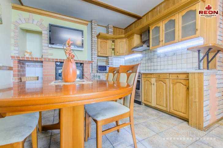 PUIKUS 4 KAMBARIŲ BUTAS PER 3 AUKŠTUS !!! ŠALIA EŽERŲ !!!!! SU TERASA, RŪS