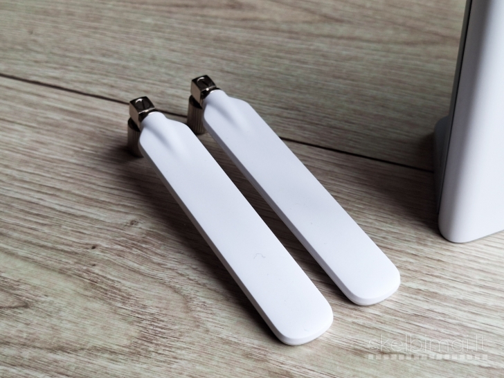 4G+ LTE modemas ZTE MF296R su maitinimo blokeliu