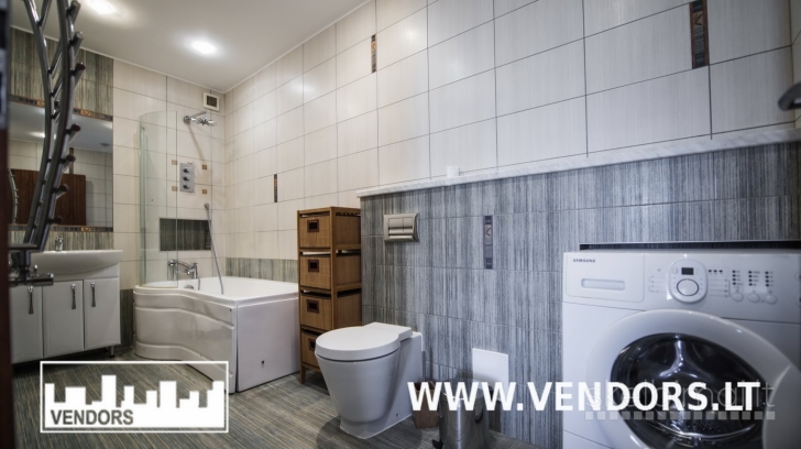 PARDUODAMAS BUTAS ŽEMUTINIUOSE KANIŪKUOSE, ĮKALNĖS AKLG.