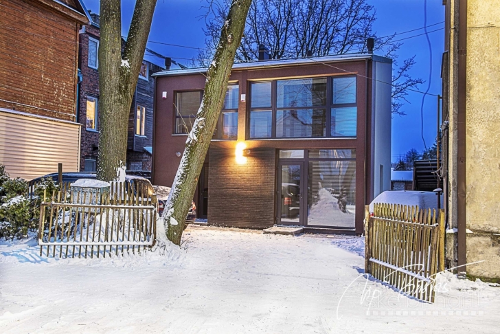 PARDUODAMAS BUTAS ŽALIAKALNYJE, KALNIEČIŲ G.