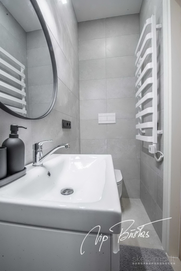 PARDUODAMAS PILNAI ĮRENGTAS BUTAS ŽALIAKALNYJE, KALNIEČIŲ G.