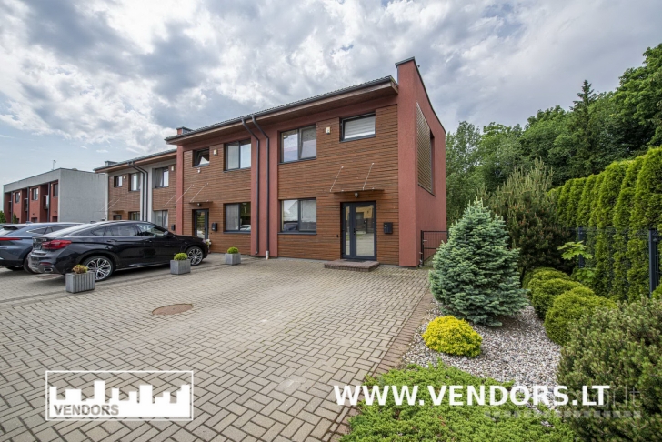 PARDUODAMAS KOTEDŽAS ROMAINIUOSE, M. IR P. ŠALČIŲ G.