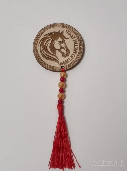 Medinės graviruotos dovanos