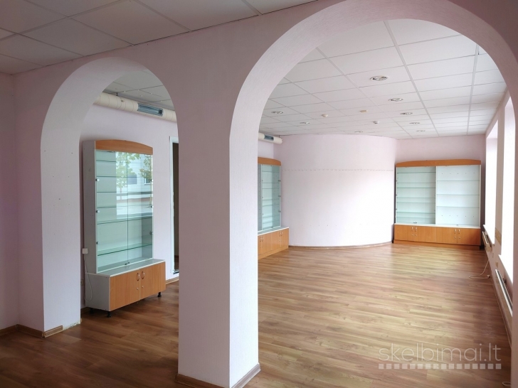 Išnuomojamos labai geroje vietoje gerai įrengtos 67,65 m² patalpos