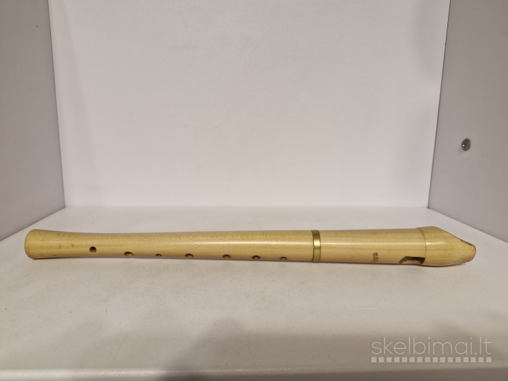 Medinė blokfleita apie 32,5cm.