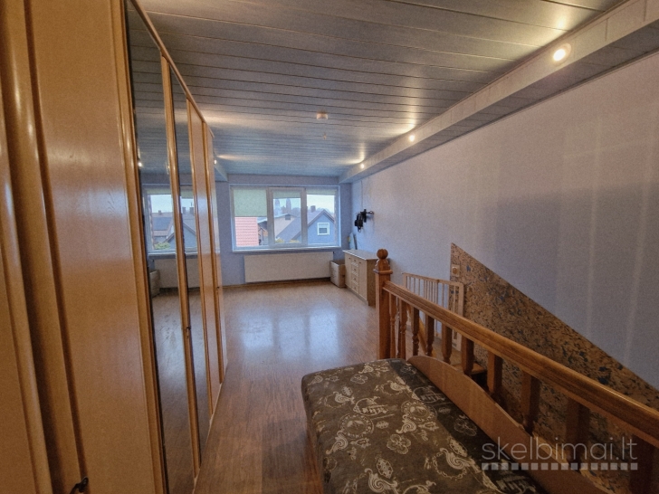 PARDUODAMAS 3 KAMBARIŲ BUTAS JURBARKE