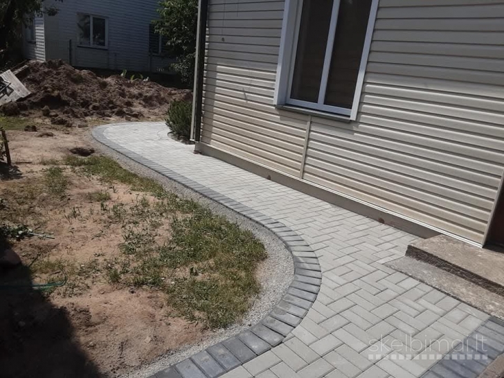 Kapiniu tvarkymas, trinkelių klojimas Panevezyje