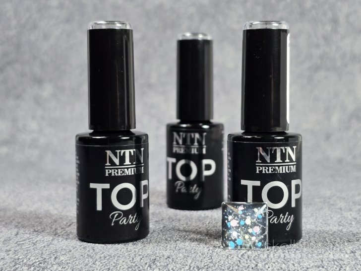 Gelinio lako topas nagams su konfeti blizgučiu