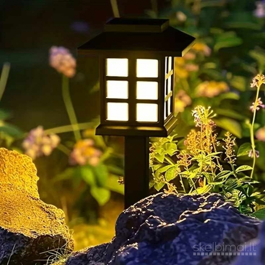 12 vnt. saulės energija maitinamų LED sodo takelio lempučių rinkinys