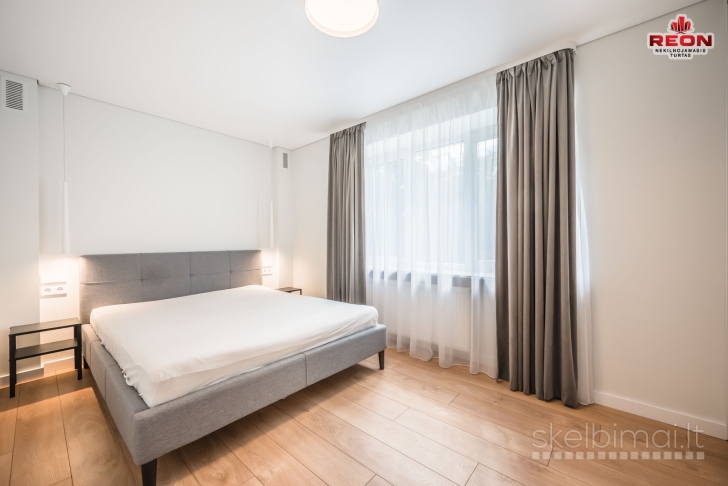 NUOMOJAMAS 2 KAMBARIŲ BUTAS NAUJAMIESTYJE!