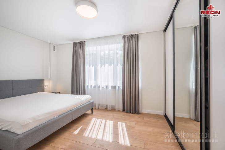 NUOMOJAMAS 2 KAMBARIŲ BUTAS NAUJAMIESTYJE!