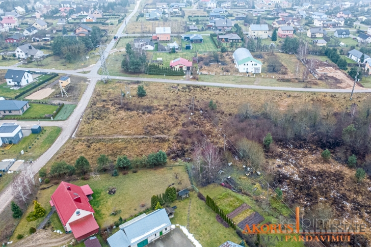 akorus.lt - namų valda, asfaltas, su miškeliu