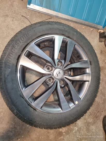 Hyundai originalus lengvo lydinio R16 ratlankiai