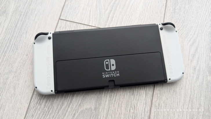 Nintendo Switch Oled 64gb + 31 žaidimų