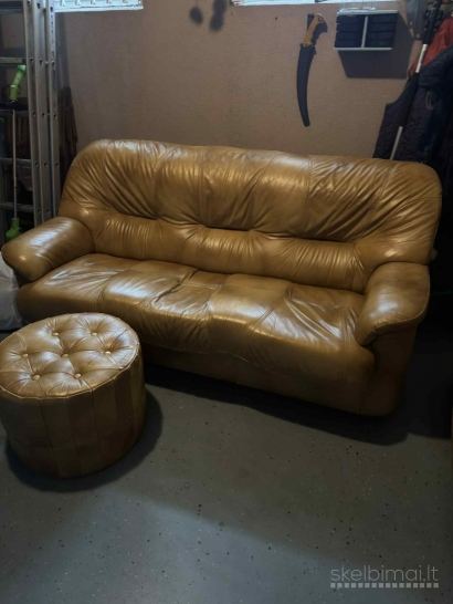 Trijų dalių odinių baldų konplektas "juodasis alksnis"