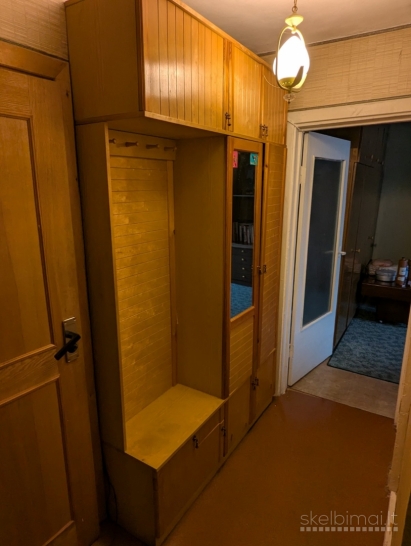 Prieškambario spinta 