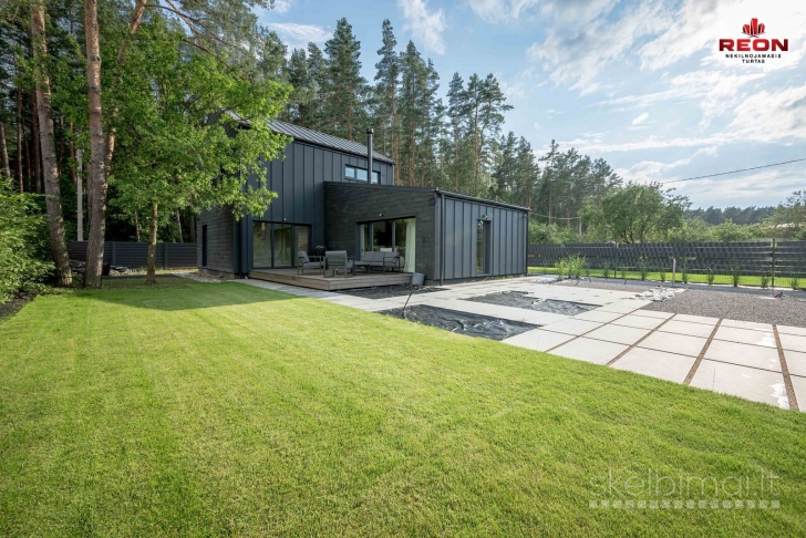 ............................