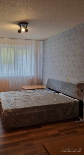 RENOVUOTAME NAME IŠNUOMOJAMAS 2 KAMBARIŲ BUTAS MAŽEIKIUOSE, SODŲ G. 10