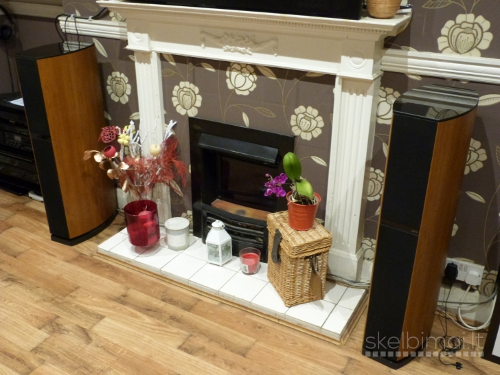 JAMO D570 High-End floor standing speakers. Made in Denmark.