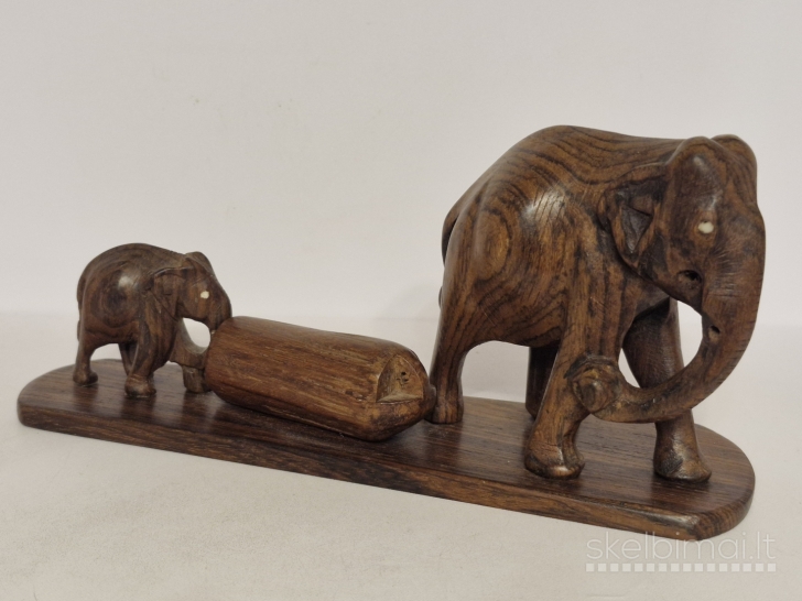 Medinė dramblio šeimos figūrelė - rankų darbo dekoras